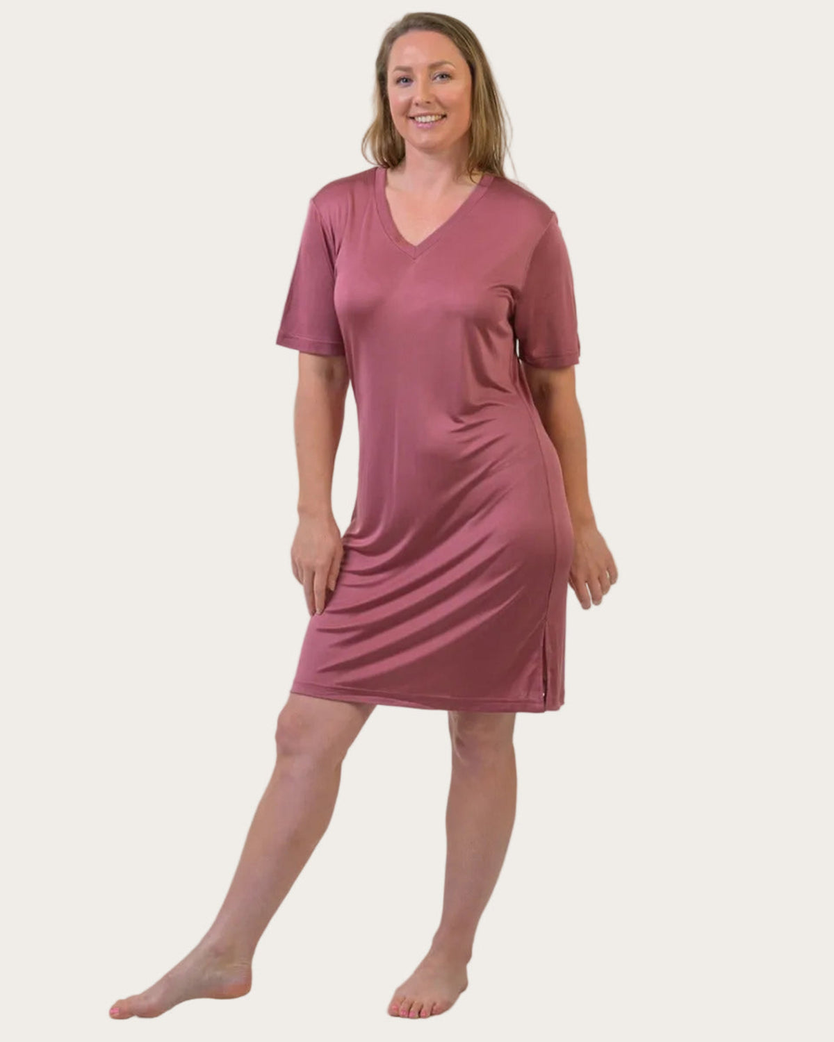 Woman wearing a Rose silk nightshirt  on 