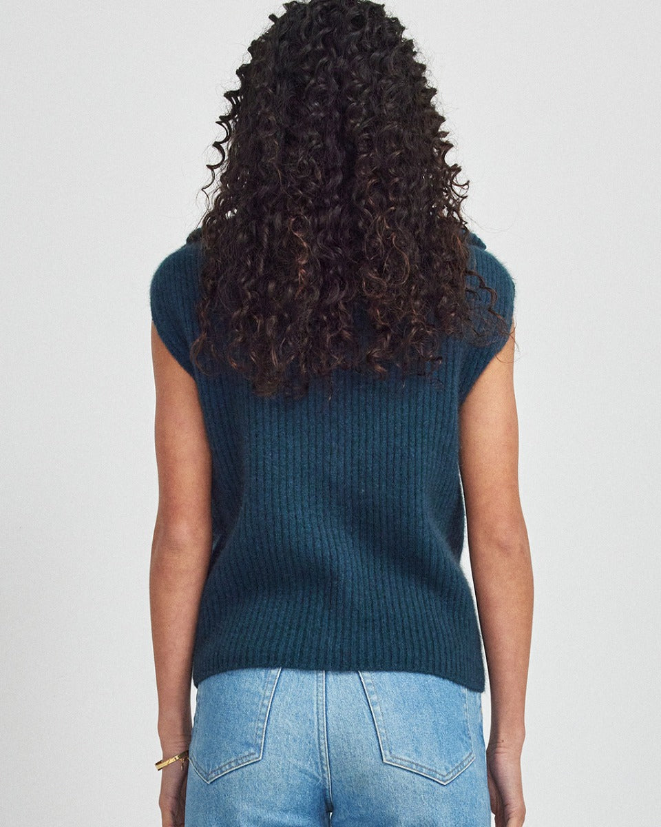 Possum Merino Kay Zip Vest
